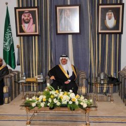 الأمير سعود بن نايف يستقبل أهالي الأحساء بقصر البندرية بالمحافظة