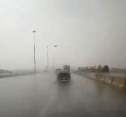 أمطار غزيرة على مدن ومحافظات المنطقة الشرقية